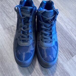Men's Camouflage Lace-Up Boots